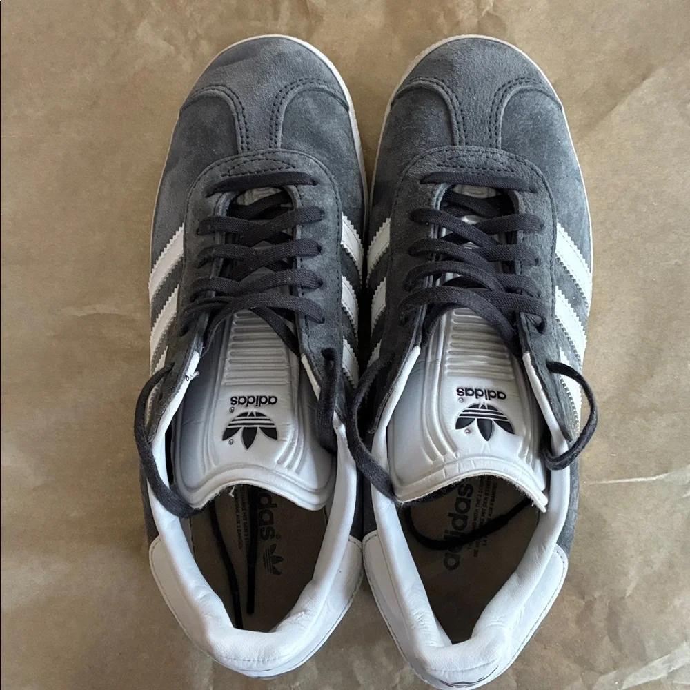 adidas classic timeless